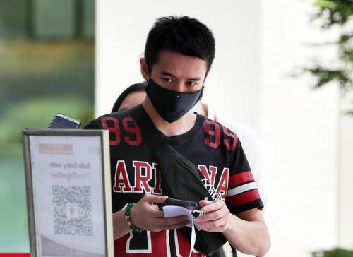 21岁的陈俊远昨天被判监。