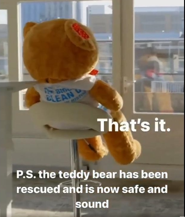 获救的泰迪熊在被清洗一番后，如今相信安顿在海洋基金会总部，成为拯救河流及海洋运动的吉祥物。