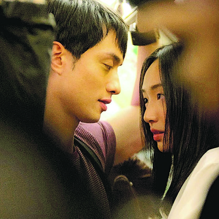 刘俊谦（左）与蔡思韵（右）主演的《幻爱》成为《全民票选电影大奖》的大赢家。