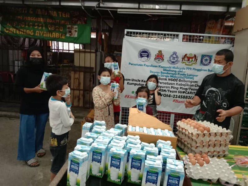 马来西亚吹水台协会在雪隆地区成立了5个食物库，以帮助更多有需要者。