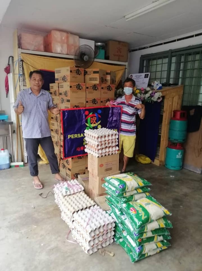 马来西亚吹水台协会也是一个福利机构，一直以来积极帮助社会弱势群体，包括捐助物资给有需要的团体。