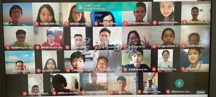 
民都鲁开智中学22名高中生及2名初中生线上参与2021年第5届陈景润杯数学赛。