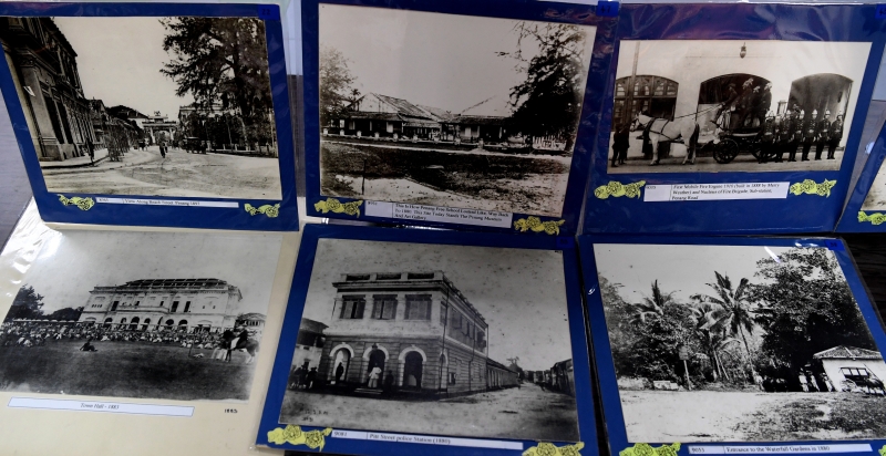 槟州公共图书馆机构收藏了许多珍贵的古籍及照片。（图：马新社）

