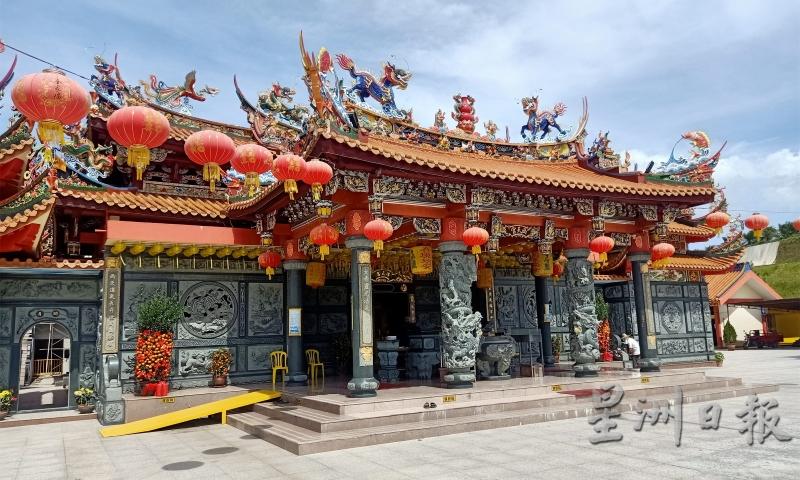 庇朥西天宫九皇爷庙已有70多年历史，是森州东部著名的华人神庙之一。