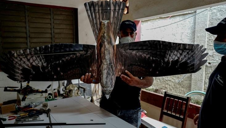 80% of the mechanical bird is fashioned by hand -- mainly in makeshift workshops set up at the homes of individual engineers, who largely have to make do with the most basic equipment and parts. AFP