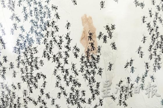 吴亚鸿画了42年的蚂蚁，这是其中一幅作品《蚁之旅》。