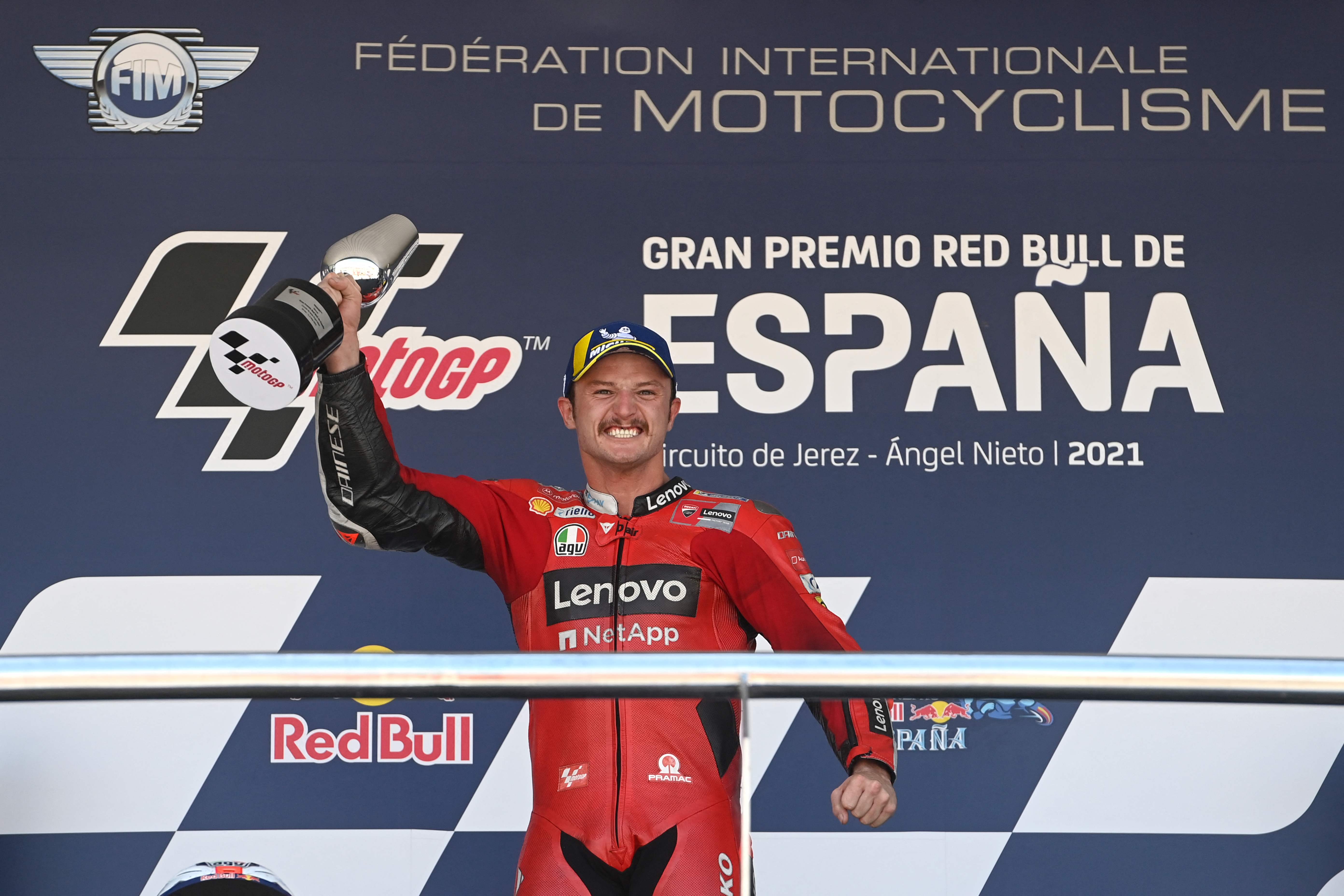 杜卡迪车队的澳洲车手米勒在西班牙站世界摩托车大赛夺得生涯第2个MotoGP分站冠军。（法新社照片）