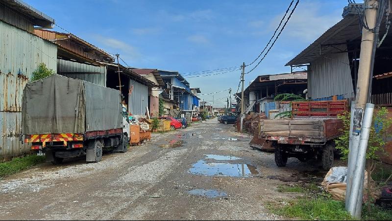 等了16年，关东峇鲁小型工业区的非法工厂漂白计划终解决。