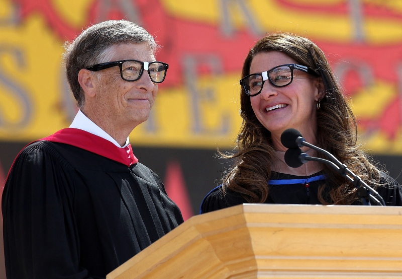 2014年6月14日，比尔盖茨和梅琳达在加州斯坦福大学第123届毕业礼上同台。