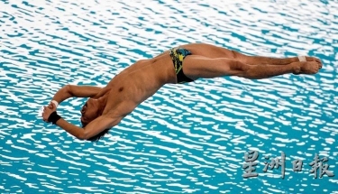 沙菲克在东京世界杯跳水赛男子3公尺跳板预赛屈居第23名，尚有一线机会以递补资格参加东京奥运。（星洲日报档案照）
