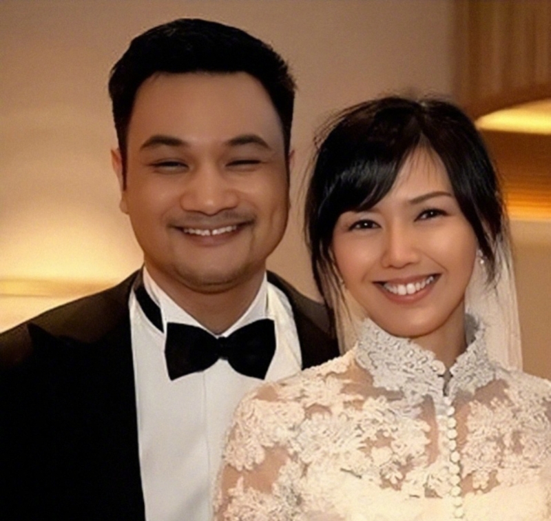 孙燕姿2011年与老公纳迪姆在新加坡结婚。