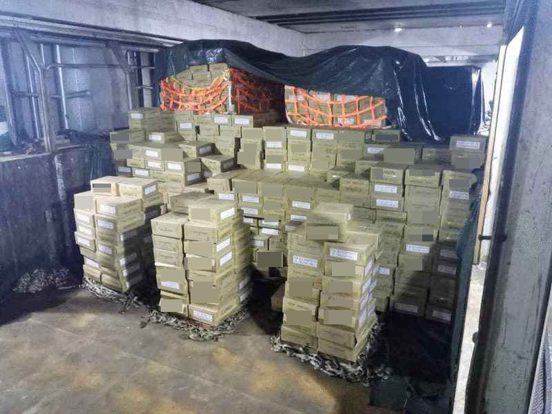 古达海事执法机构从一艘外国货船起获价值2960万令吉香烟。