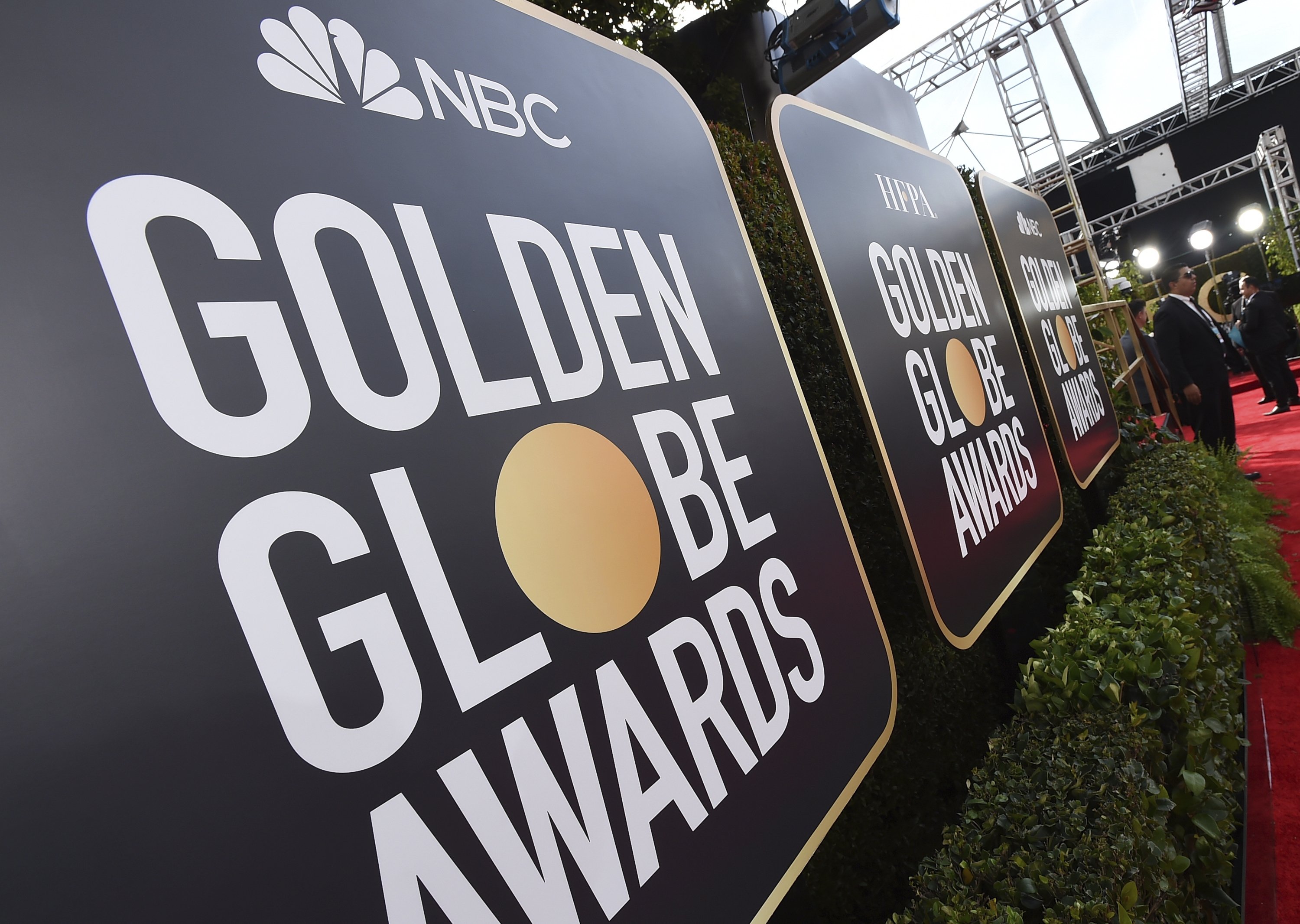 负责转播金球奖颁奖典礼的NBC也“加入杯葛”，发表声明宣告不会转播2022年金球奖典礼。

