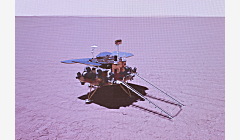 火星探测器著陆火星表面模拟图。（新华社照片）

