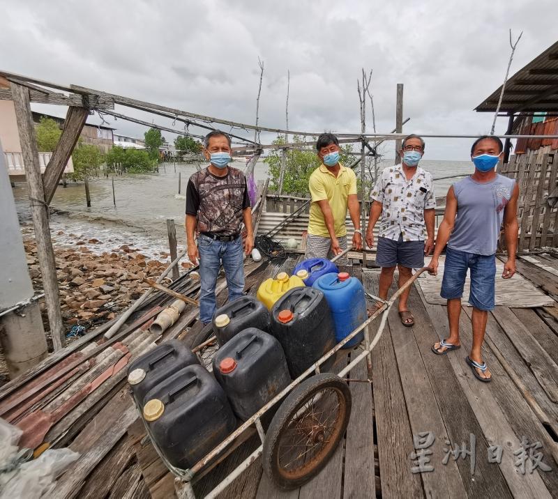 石文丁渔村特有的“水车”，是早年用来运载井水及载货的工具。