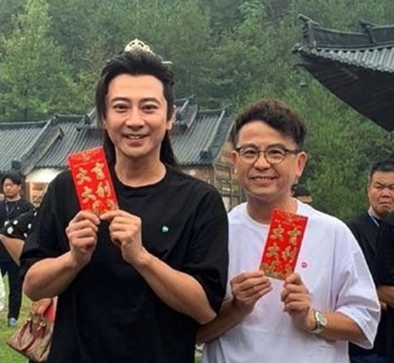 孙耀威跟黄一山合作拍摄《唐伯虎之偷天换日》后成为好朋友。