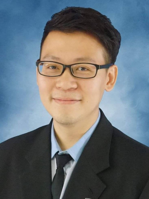 烈光镇培智华小课外活动副校长方柏林