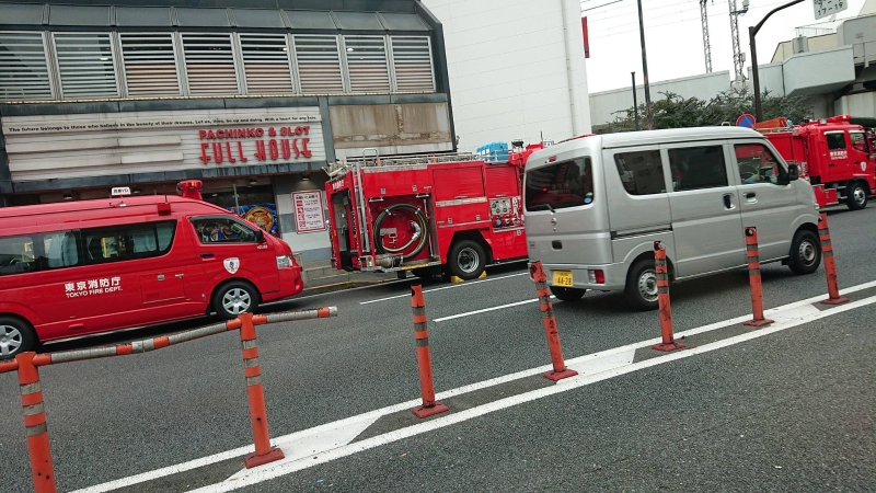 浅草线中延站外的消防救援车辆（日本网民图）