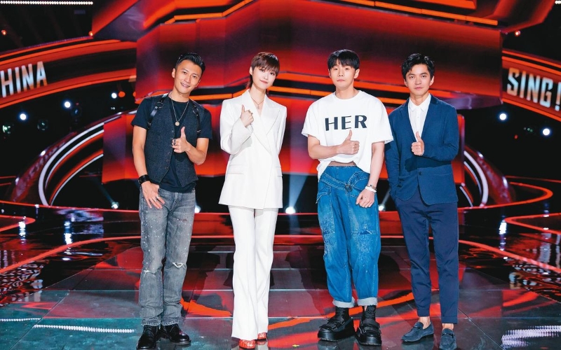 去年《中国好声音》找来谢霆锋（左起）、李宇春、李荣浩与李健担任节目导师。