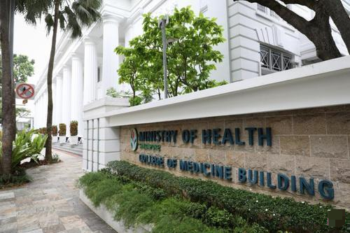 新加坡卫生部在脸书发文澄清，一则称新加坡解剖冠病病患尸体，而且改变治疗方案的信息不属实。（海峡时报档案照片）