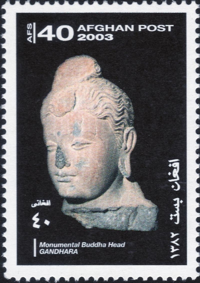 阿富汗2003：在犍陀罗时期，佛像的雕塑吸纳了希腊式雕像和浮雕的技法，神态神圣庄严。