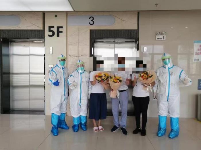 广州疫情4患者出院了。