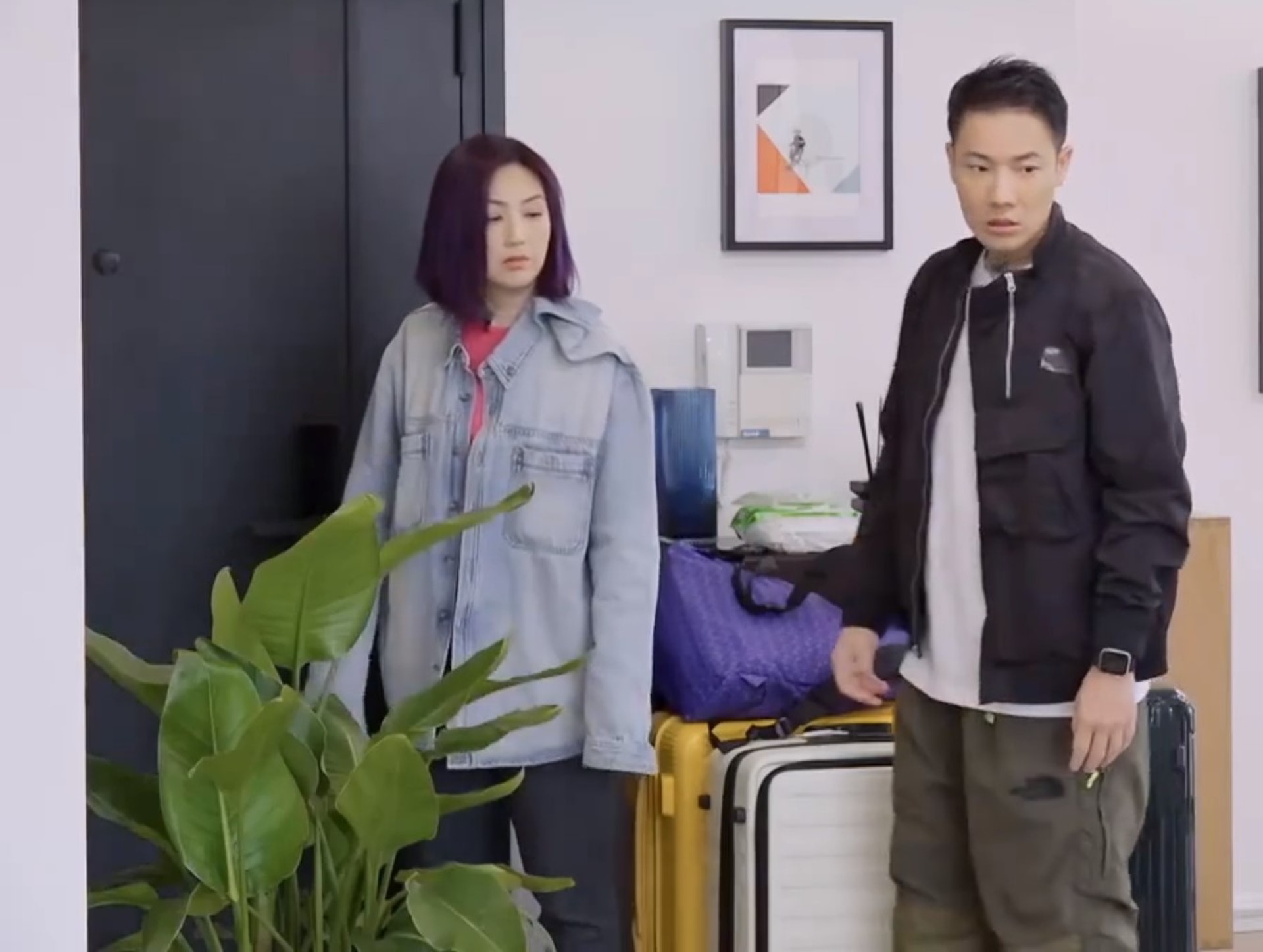杨千嬅和丁子高为了《做家务的男人3》一起“搬”到上海寓所。

