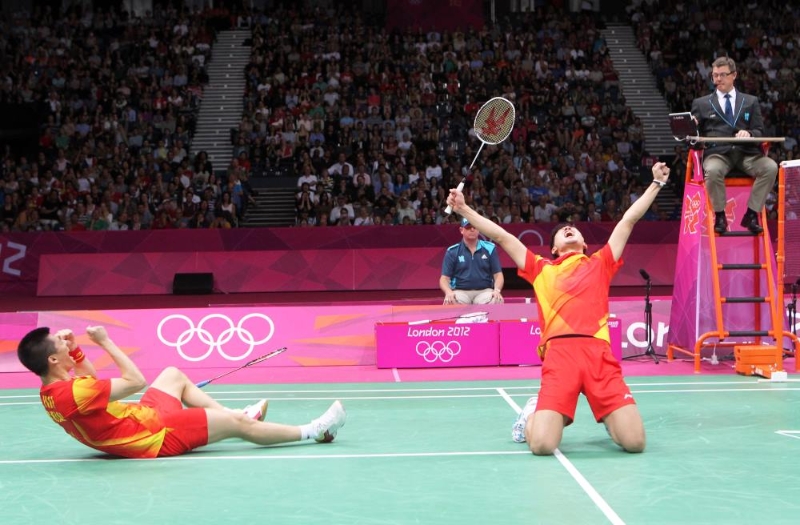 北京奥运会男双决赛的主场失利，让蔡赟（右）和傅海峰意识到只有用更勇敢的方式去挑战困难、面对困难，才能去解决困难，所以才有伦敦奥运会夺金圆梦。（世界羽联官网照片）