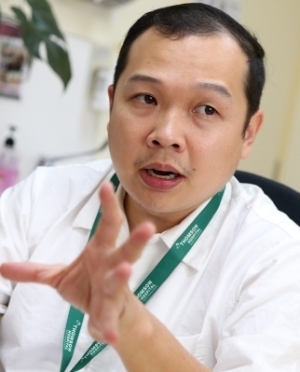 陈伟阳（Dr.Tan Wee Yong），神经科与内科专科顾问，专长于脑中风、柏金逊症、癫痫等病症治疗，目前在私人医院执业。