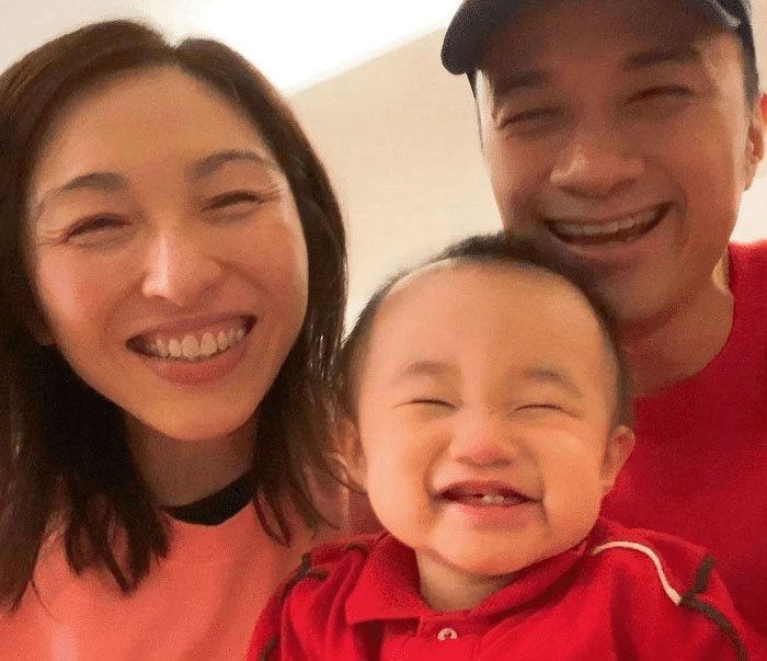 1岁半大的Kuson古晋匡超级可爱，结合了父母的优良基因，笑容非常治愈。