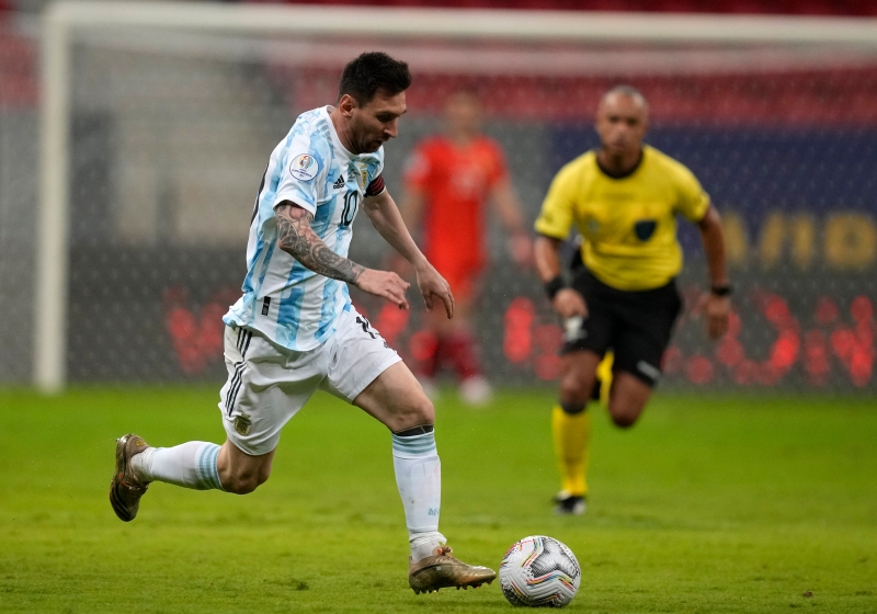 阿根廷至今在美洲杯攻入的2球皆由梅西创造，也突显出其他锋线球员表现有待进步的问题。（美联社照片）