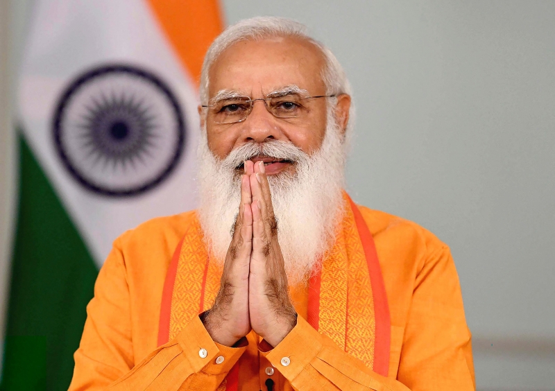 印度总理莫迪在国际瑜珈透过短片发表调话。（法新社照片）  

