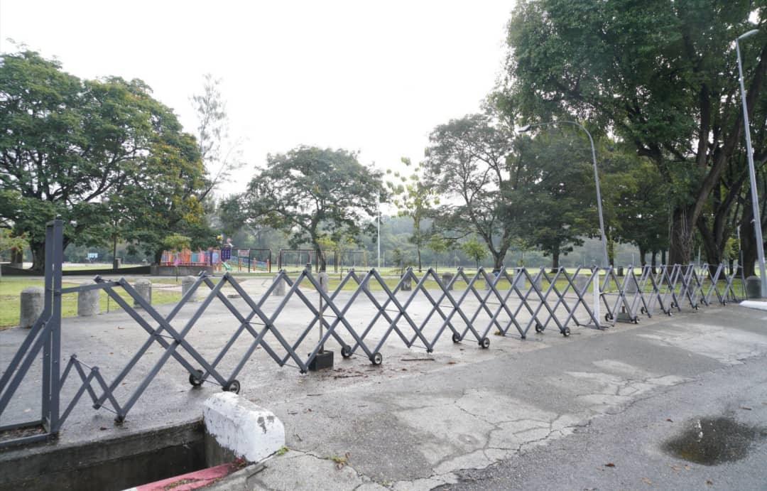 怡保市政厅辖下的怡保马球场休闲公园，仍是关闭，禁止民众进入。