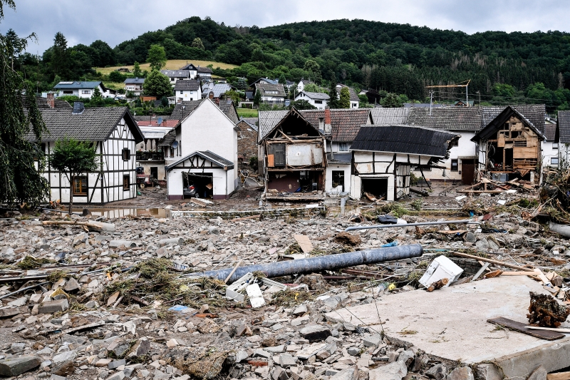 德国舒尔德村（Schuld） 村大量房屋内洪水冲毁。