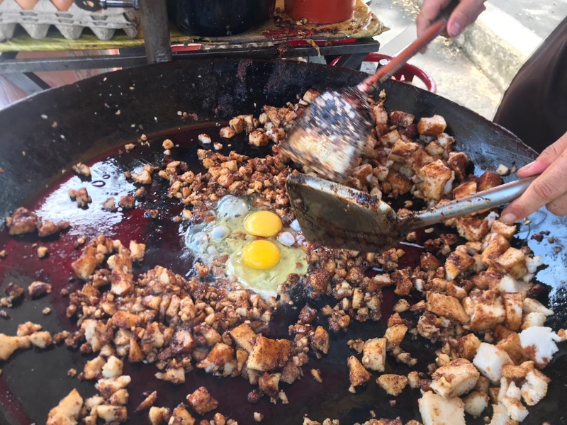 黄锦明指出，由于本身摆路边摊，现点现煮，使用的鸡蛋一定要新鲜。