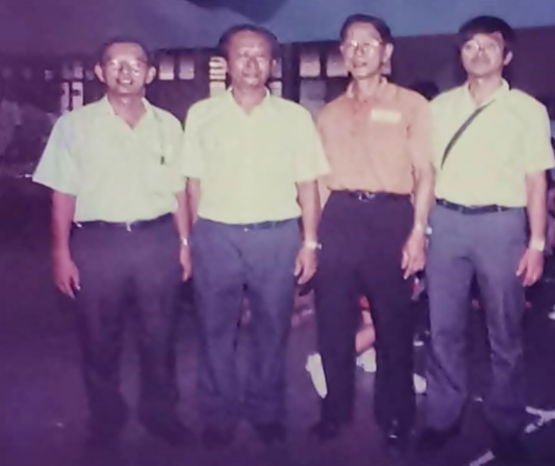 太平甘文丁政治扣留营三区营友刘道南（左起）、陈正华、陈隆福、辜瑞荣，在后来的集会上相遇合影。