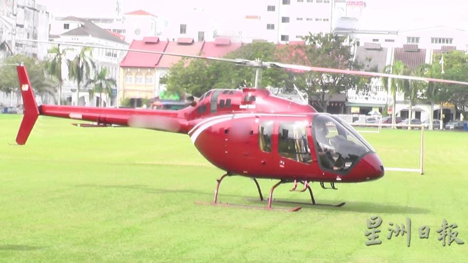 怡保警方表示已向餐厅老板录取直升机降落怡保大草场买扁担饭一案的口供。
