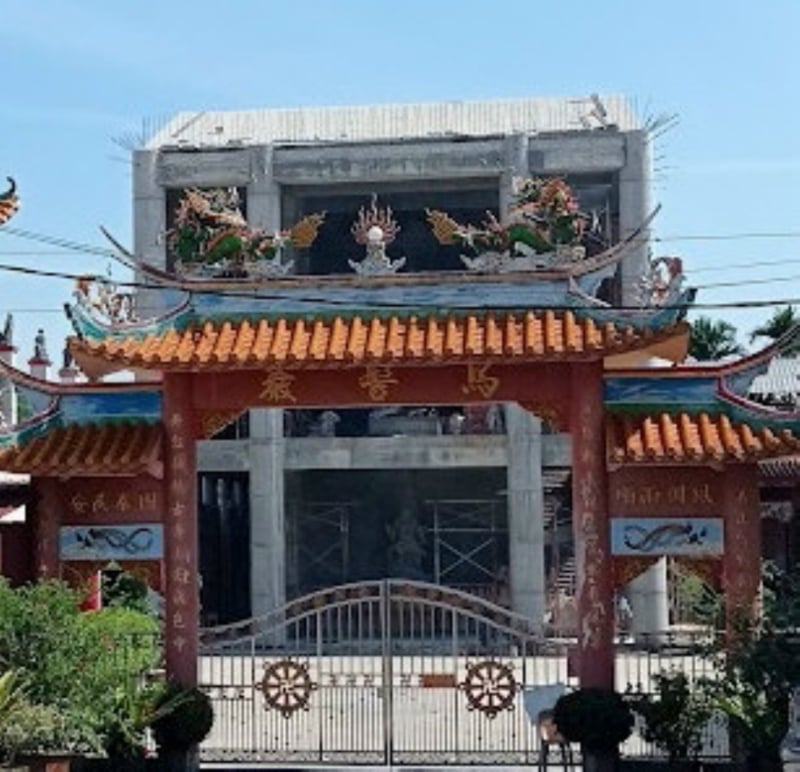 武吉甘蜜乌髻岩耗资300万令吉兴建一座三层楼高观音堂,建筑工程已完成70%。