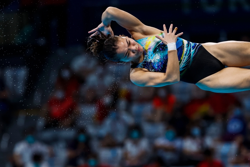 诺哈碧妲在东京奥运会3公尺跳板的6轮比赛，过程都没有去注意成绩表，只专注她的跳水。（欧新社照片）