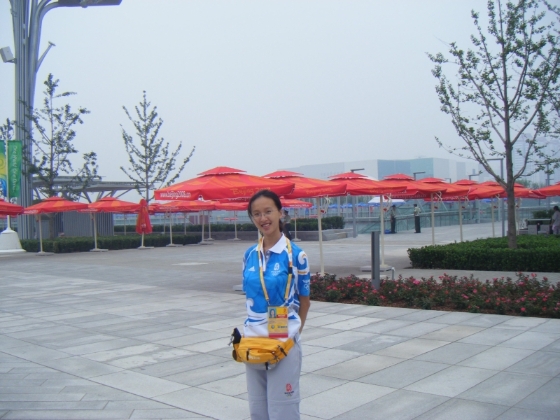 欧阳姗姗担任北京奥运志工，见证过当地人全民一心只为奥运的精神。（受访者提供）
