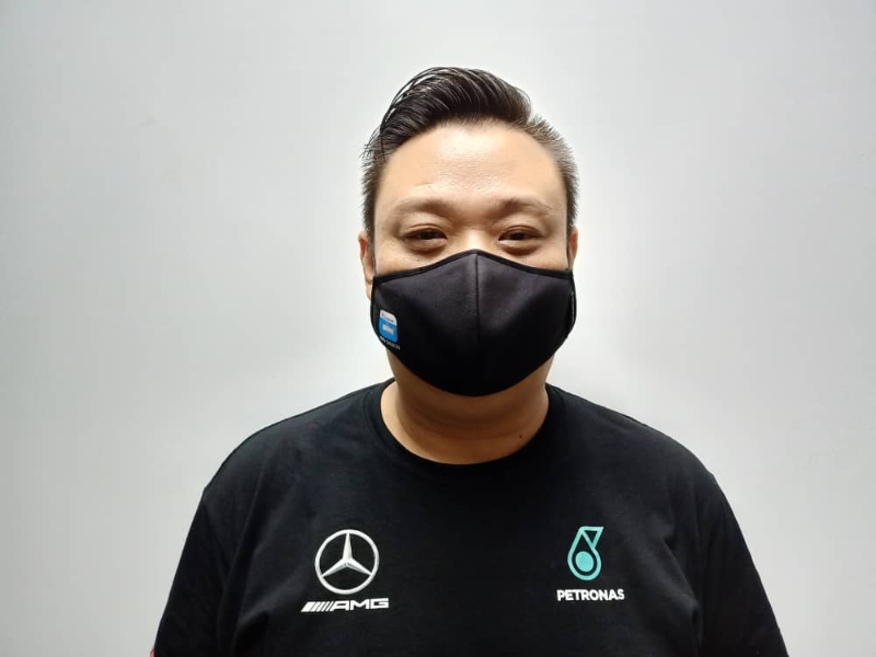 叶裕华:技术人员不敢进入顾客家以免抵触SOP。