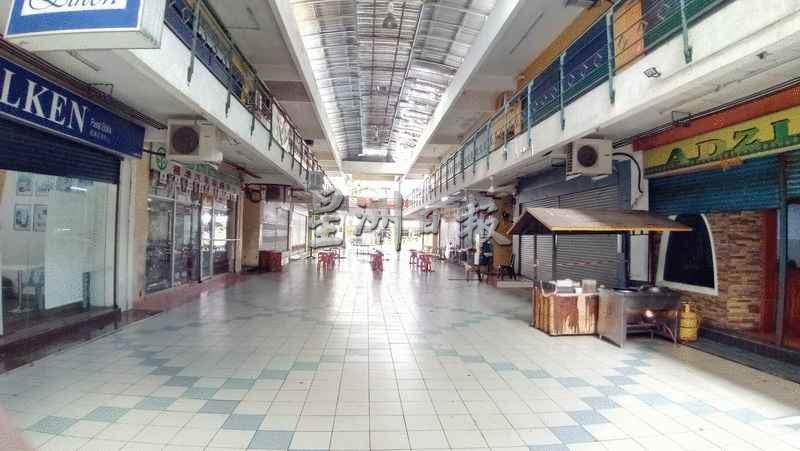 永胜广场部分店家遭小偷破坏铁卷门偷窃,图为永胜广场。 永胜广场部分店家遭小偷破坏铁卷门偷窃,图为永胜广场。