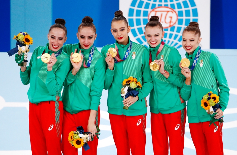 里约奥运和雅典奥运季军保加利亚队在东京奥运夺得他们在韵律操历史上首枚团体赛金牌。（欧新社照片）