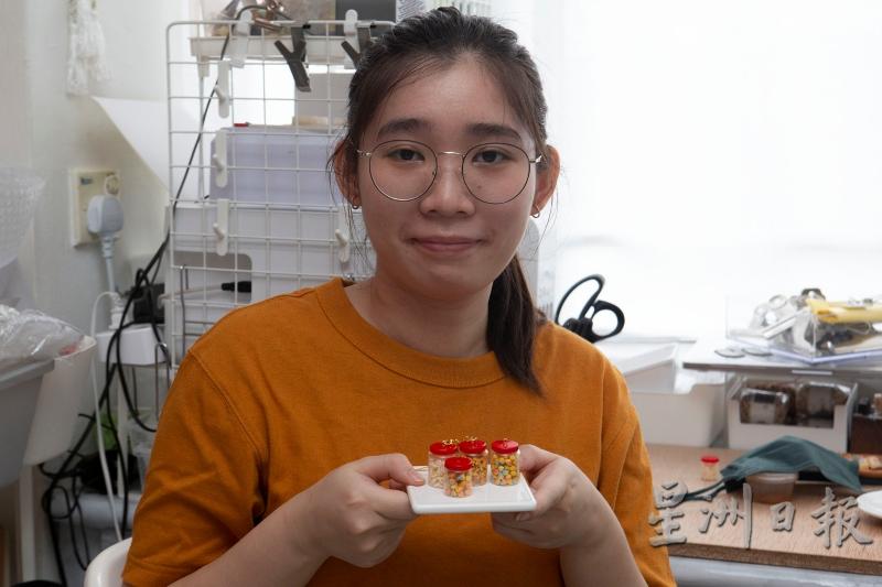 现年25岁的陈祖儿,用巧手将美食“留下”,作为纪念。