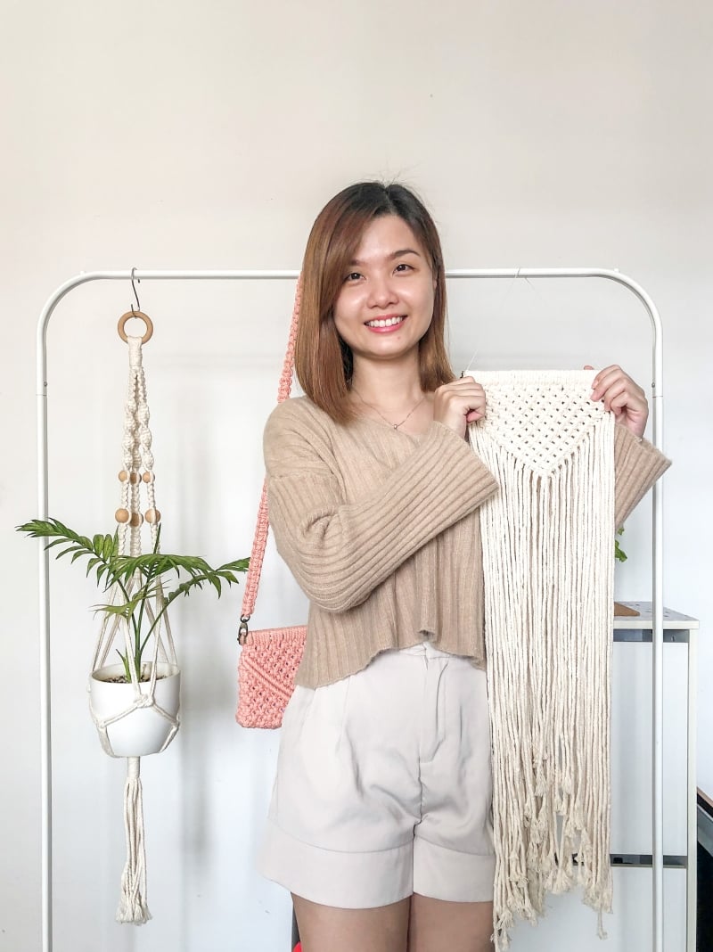 刘洁娴的编织包仿旧复古设计百搭适合于各年龄层。

