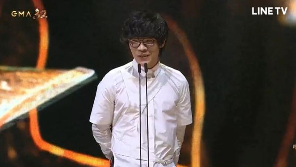 卢广仲演唱的《刻在我心底的名字》夺年度歌曲奖。