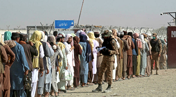 As thousands flee Afghanistan to escape Taliban rule, some refugees are trying to get back into their homeland. AFP