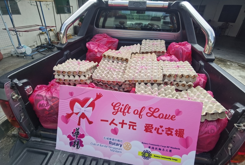 “一人十元，爱心支援”计划已成为石城华扬扶轮社品牌活动，至今已派发逾2万令吉乾粮援助品。