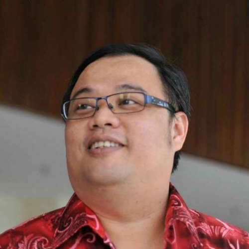 何启文：除了电脑零件，就连汽车零件也因疫情影响而缺货。