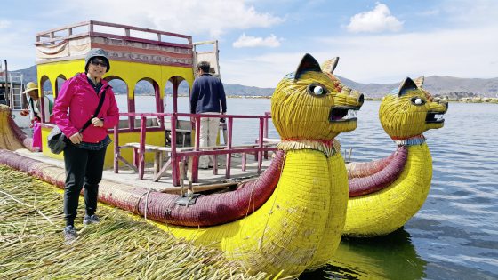 芦苇和香蒲编织成的“托托拉”小船，在的的喀喀湖展现独特的风貌。